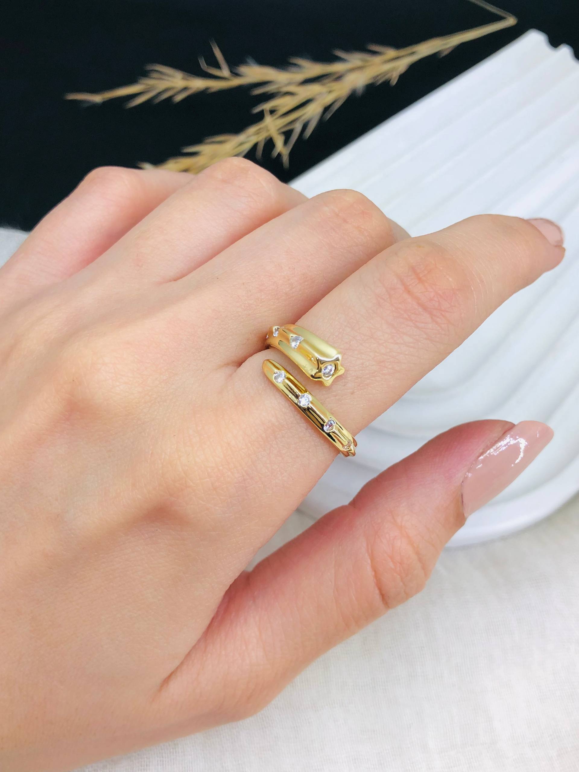 Luna Wrap Ring