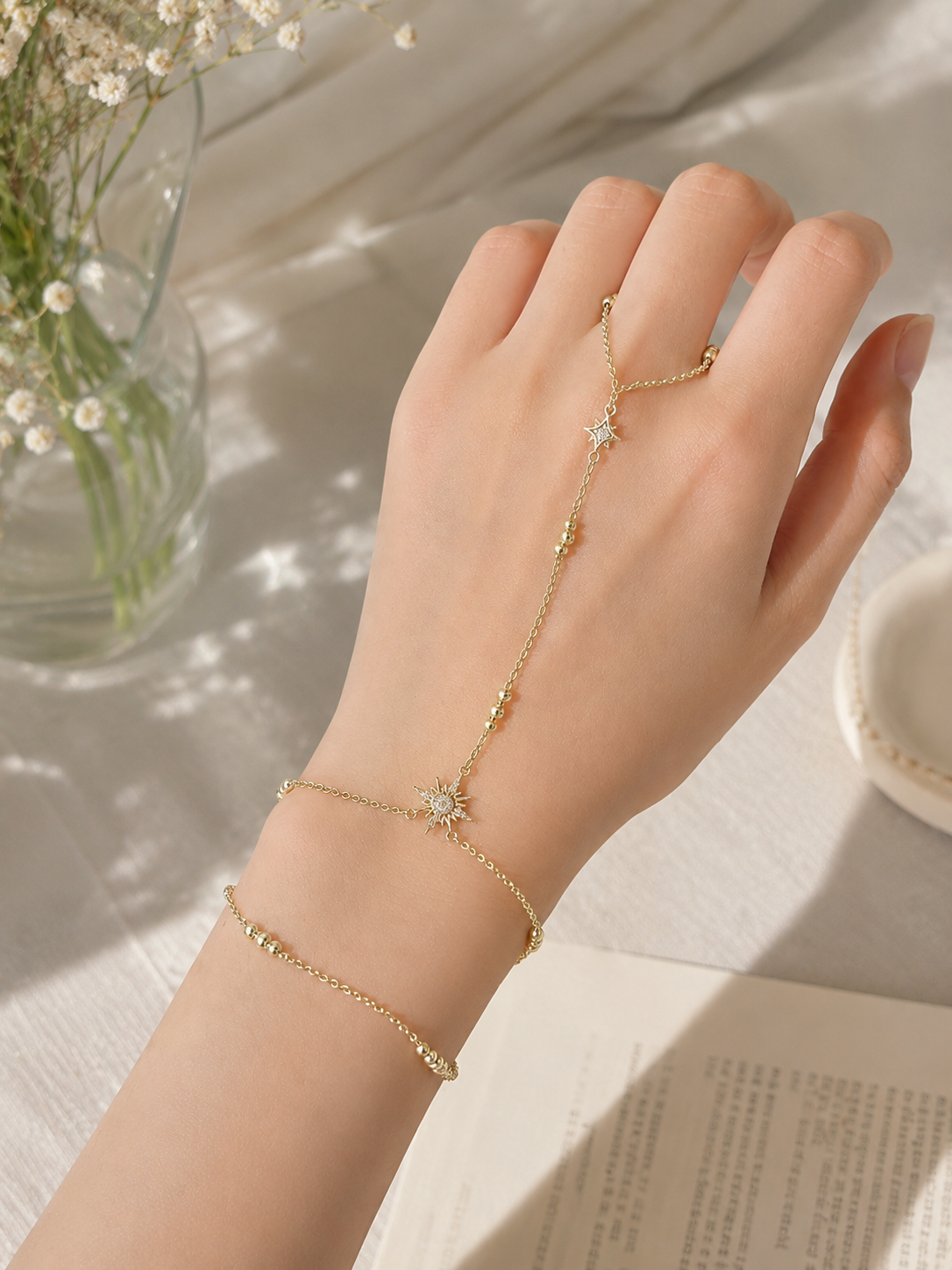 Nova Hand Chain